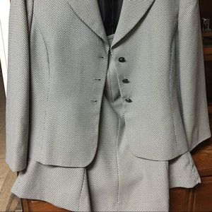 2 piece women’s suit